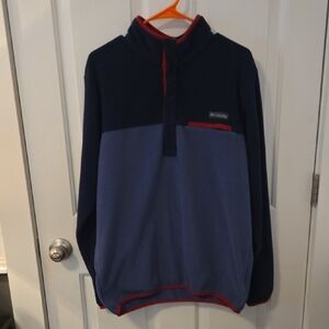 Mens M Columbia Grey and Maroon Fleece Pullover.